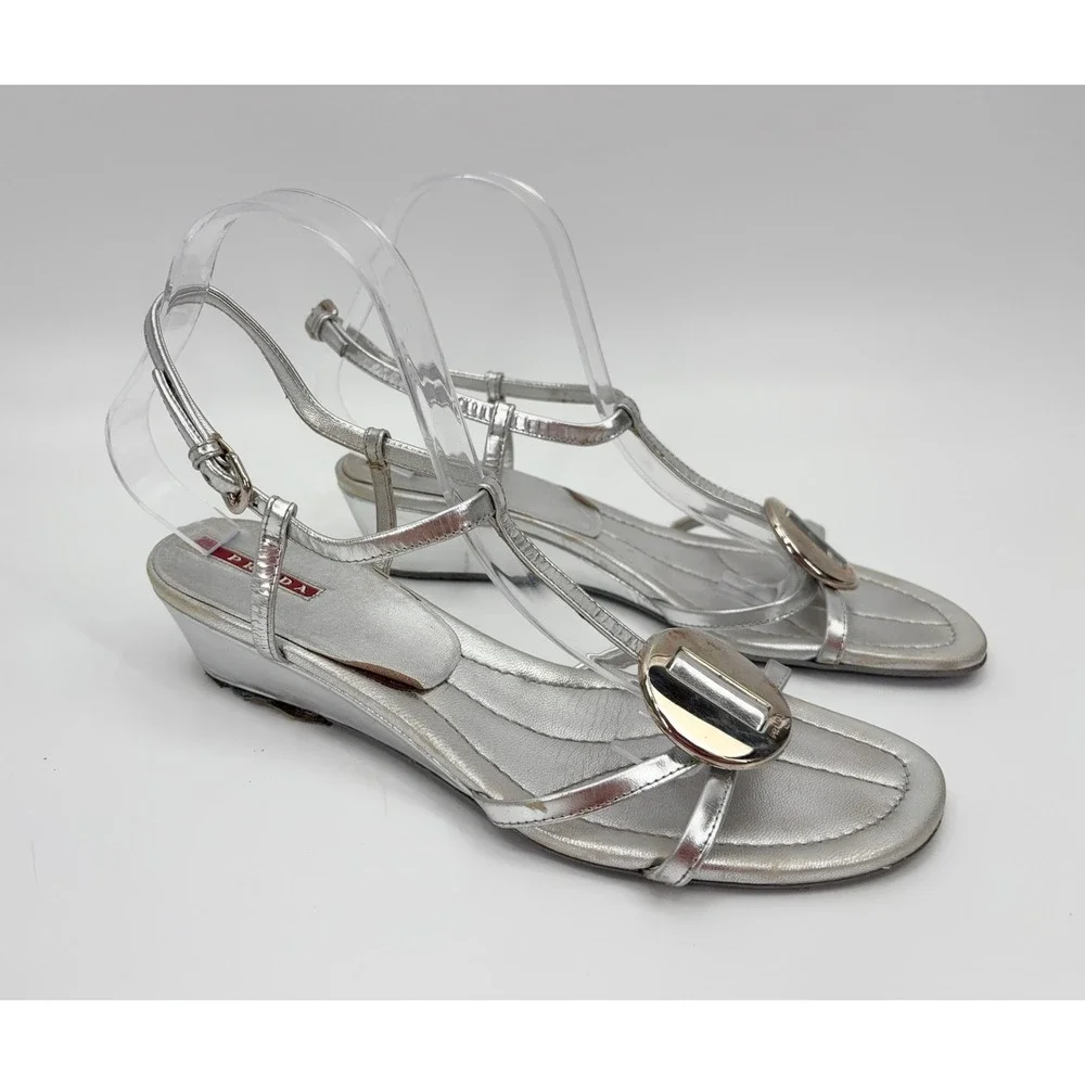 B5 Prada Metallic Leather Wedge Sandals 9.5 Silver T-Strap Medallion Strappy - Picture 1 of 14